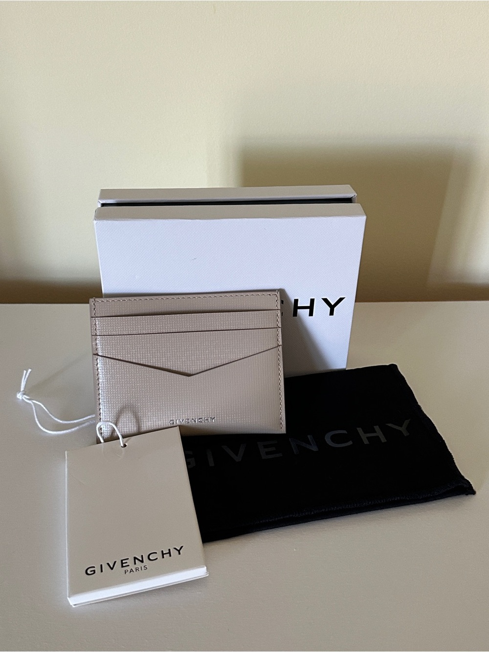 Givenchy Beige Leather Card‎ Holder